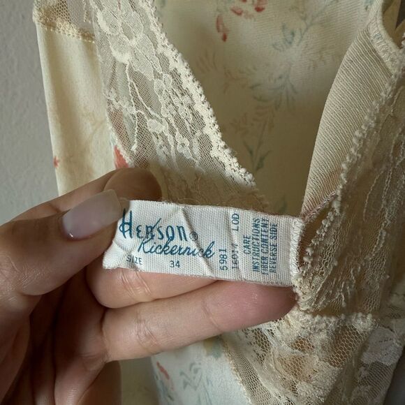 Henson Kickernick Floral Cream Yellow Lace Trim Nightgown Size 34 / S - Picture 12 of 12